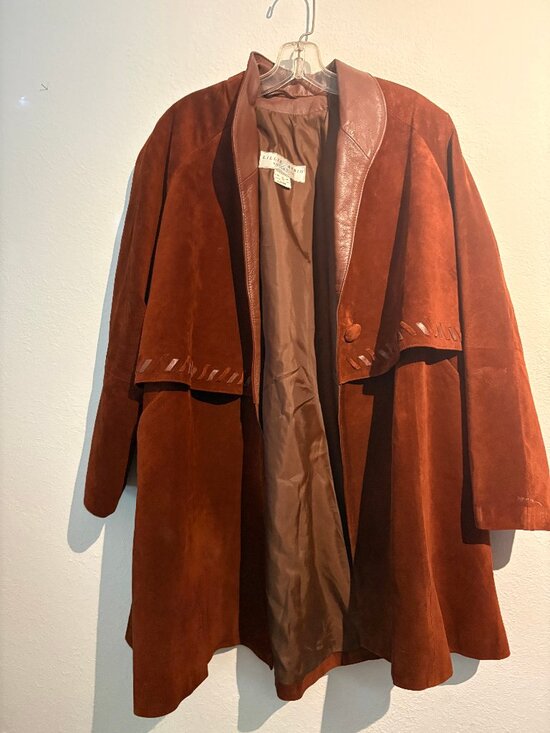 Lillie Rubin Other - Vintage Lillie Rubin Genuine Leather Suede Cape Coat Brown S